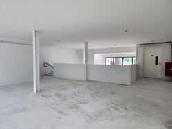 North Canal Road (D1), Office #595207321